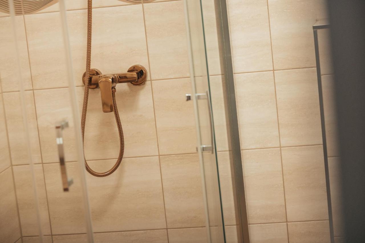 Apartamenty Grand Tatry - Sauna I Jacuzzi Wliczone W Cene Pobytu - 10 Minut Pieszo Od Term Bania Бялка-Татшаньска Экстерьер фото